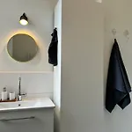 2 Zi Whg Zentral, Altbau, Renoviert 4p