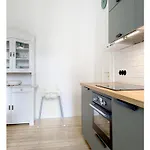 2 Zi Whg Zentral, Altbau, Renoviert 4p