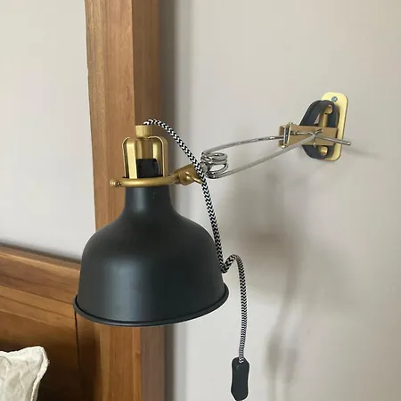 2 Zi Whg Zentral, Altbau, Renoviert 4p ハノーファー