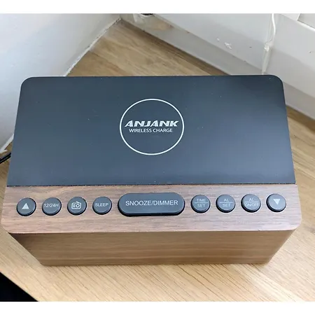 2 Zi Whg Zentral, Altbau, Renoviert 4p - Buchbar Bis 08-25 *