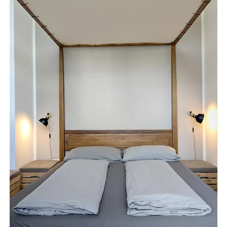 2 Zi Whg Zentral, Altbau, Renoviert 4p - Buchbar Bis 08-25 하노버